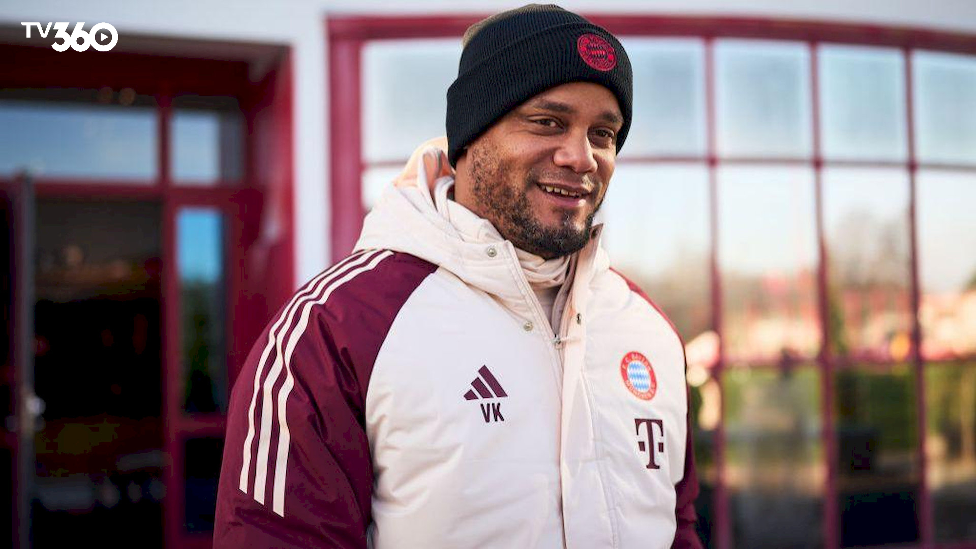 Vincent Kompany tiếp tục công cuộc trẻ hóa Bayern, hướng tới duy trì ngôi vương Bundesliga