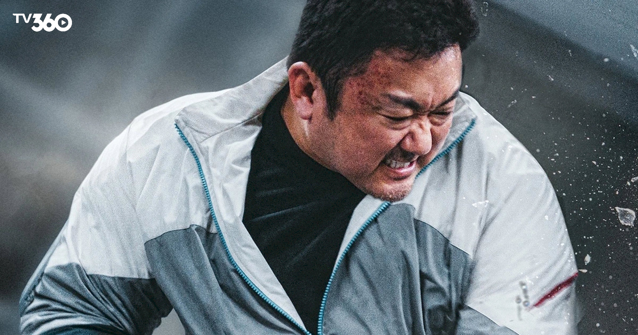 Những đòn bạo lực khi phải đối mặt với kẻ đứng trong bóng tối 