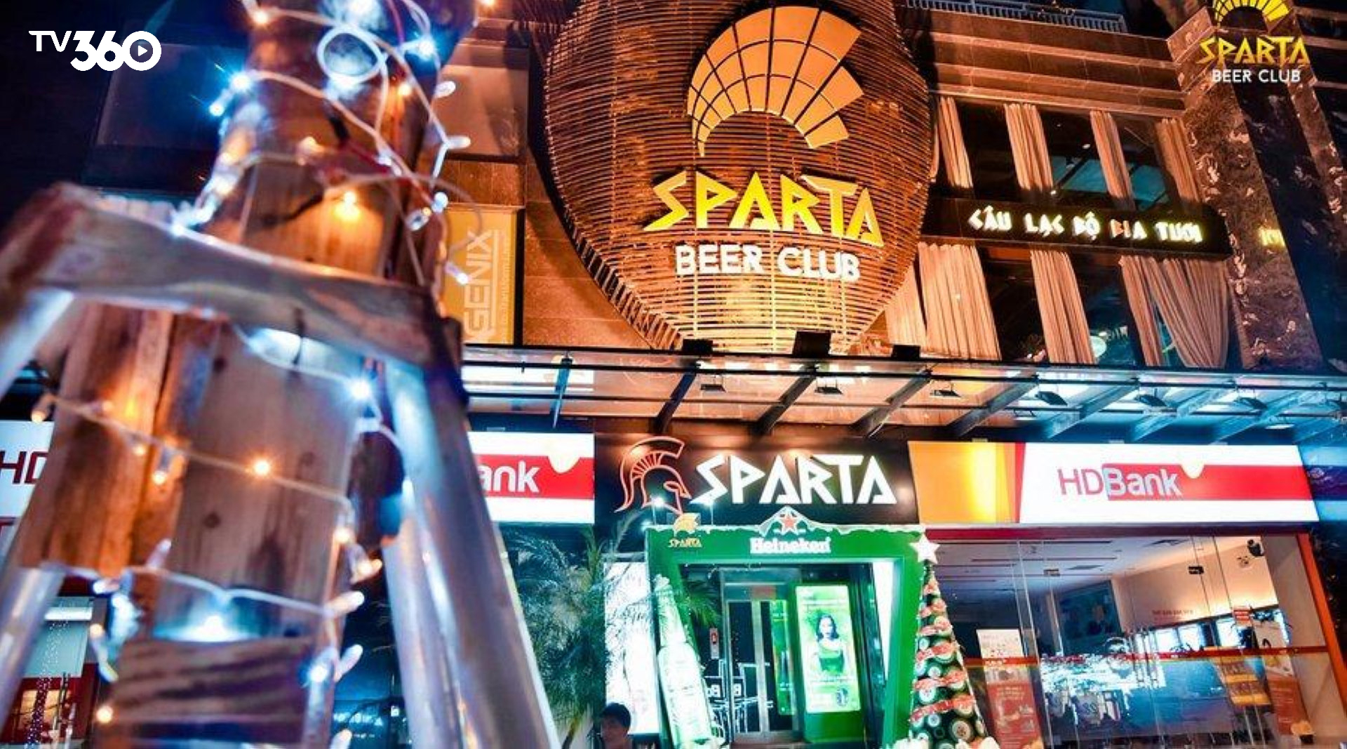 Sparta Beer Club có không gian rộng rãi phù hợp để theo dõi bóng đá
