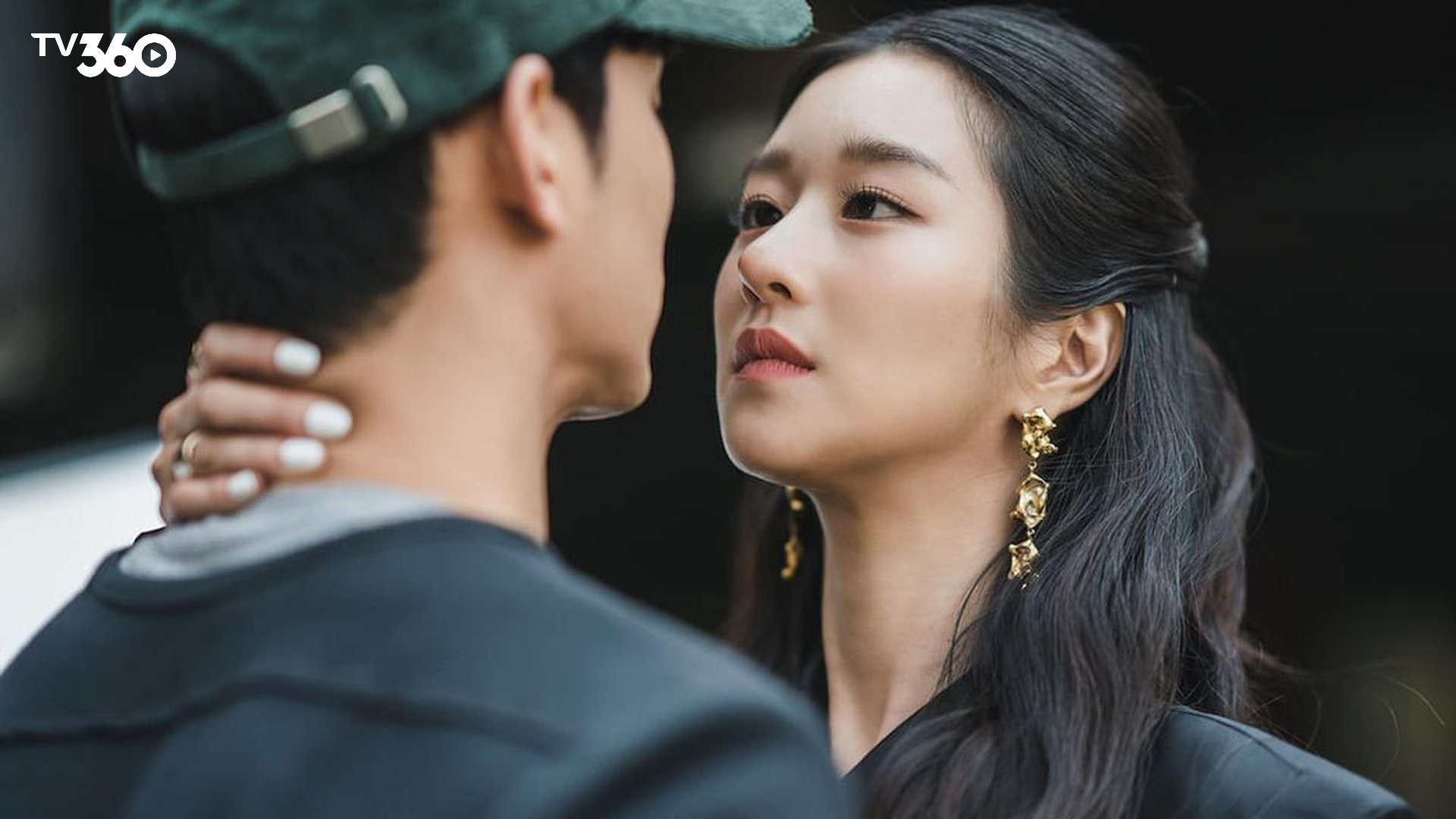 Hai con người tổn thương dần tìm thấy tình yêu và sự chữa lành