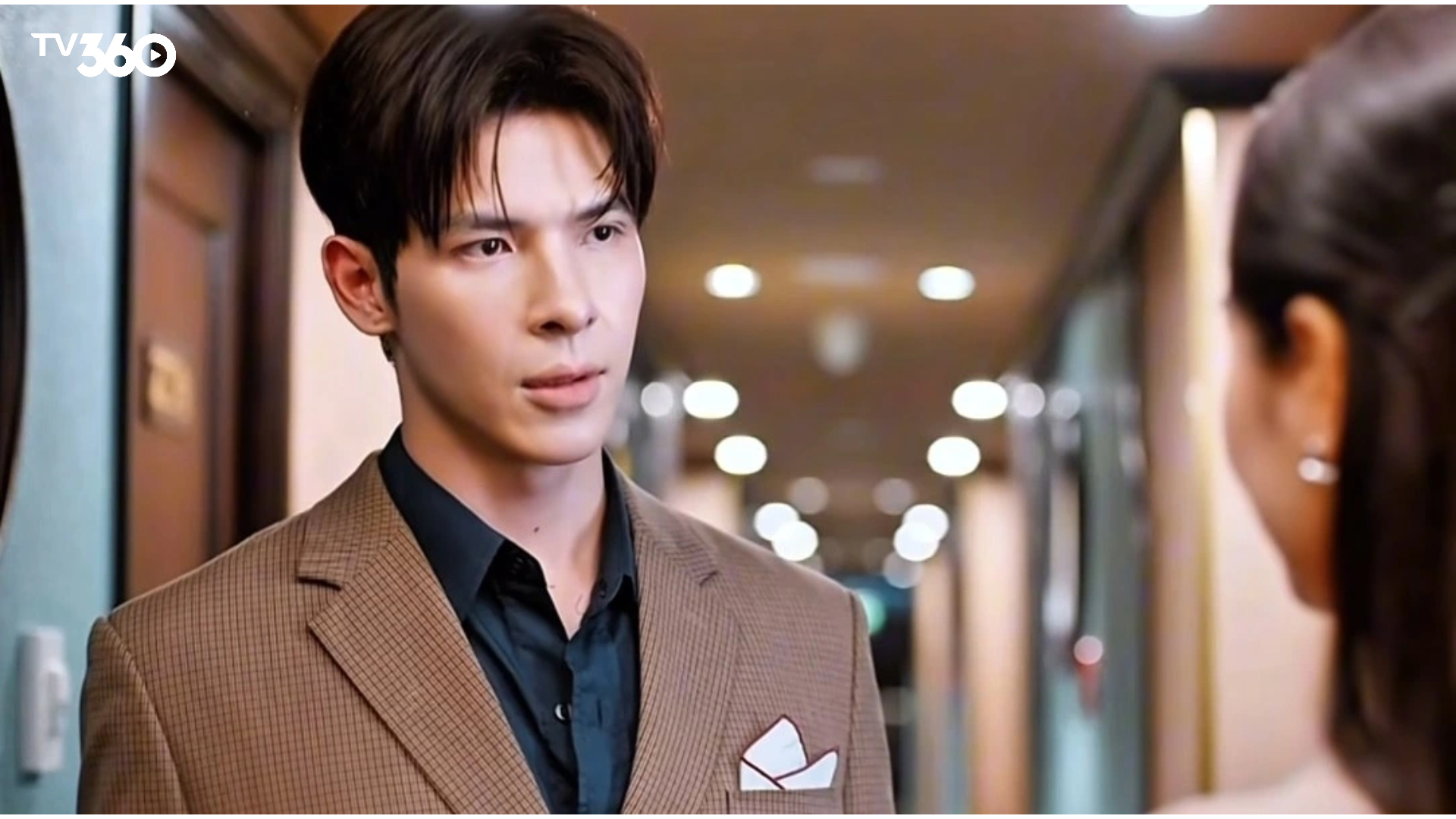 Denis Đặng vào vai doanh nhân lịch lãm, lạnh lùng và quyền lực