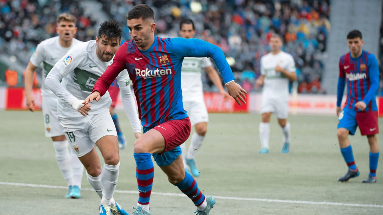 nhận định Barcelona vs Elche