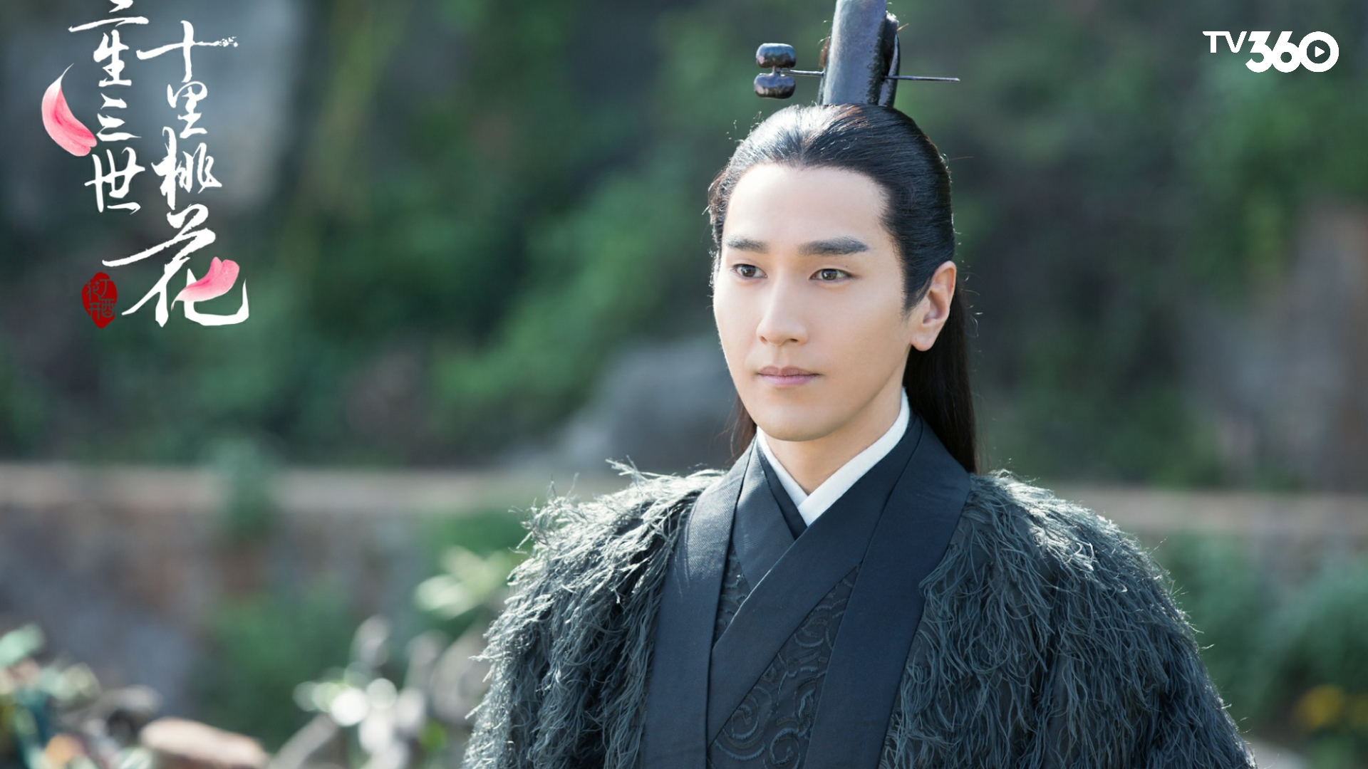 Nam chính Dạ Hoa do Triệu Hựu Đình đảm nhận trong “Tam Sinh Tam Thế: Thập Lý Đào Hoa” với vẻ ngoài trầm tĩnh và uy nghi.