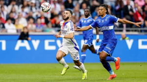 auxerre-vs-lyon-21h00-ngay-23-11-thumb