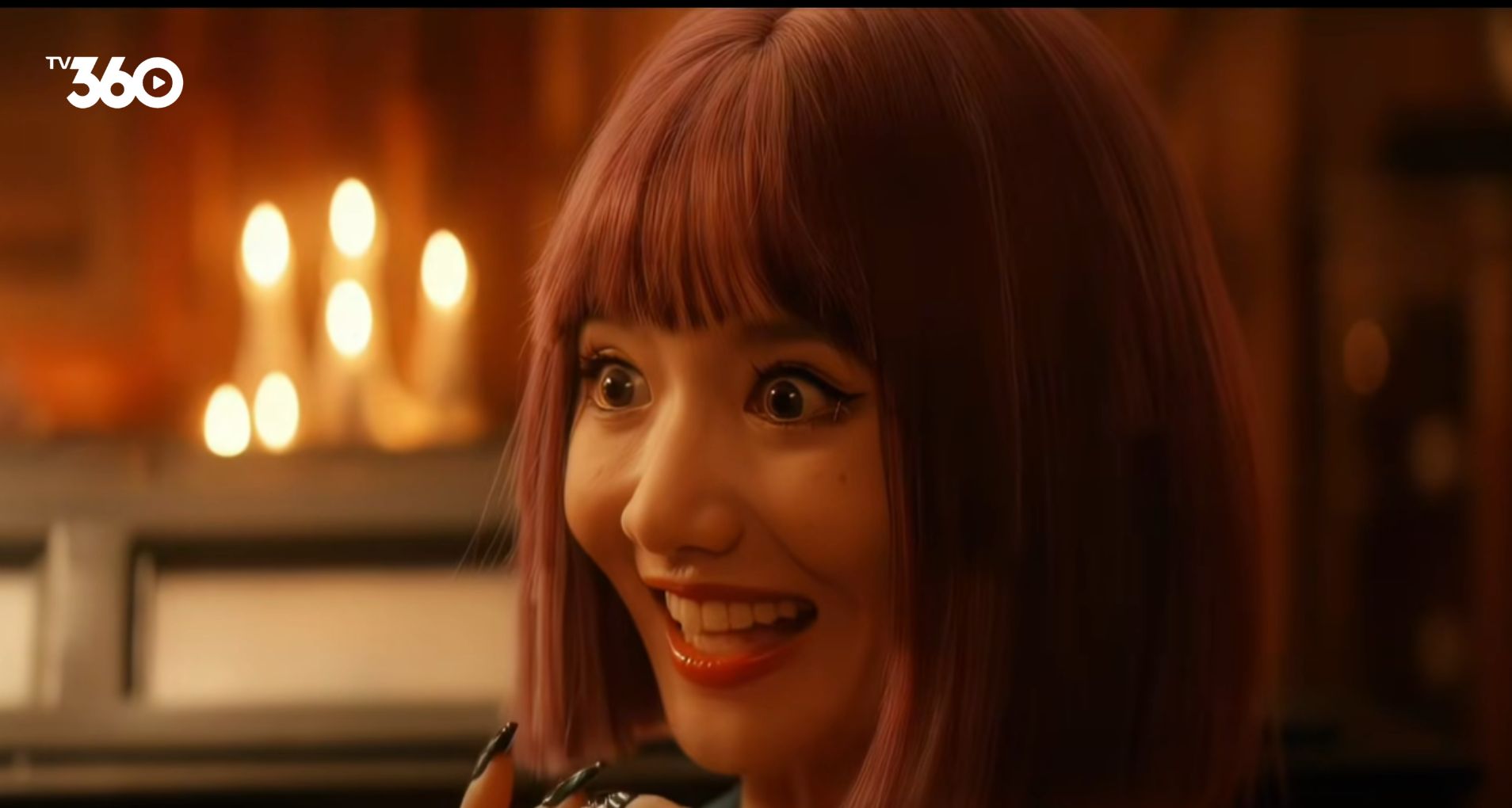 Giữa rừng thiêng nước độc, Viêm Thác ra sức bảo vệ Nhiếp Cửu La khi cô bất ngờ gặp biến cố về sức khỏe