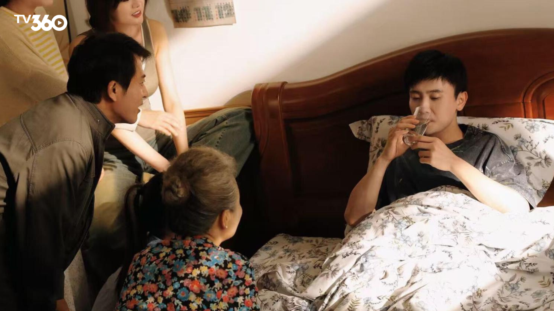 Tôn Việt được đánh giá là nam diễn viên "có khả năng tạo chemistry tự nhiên"