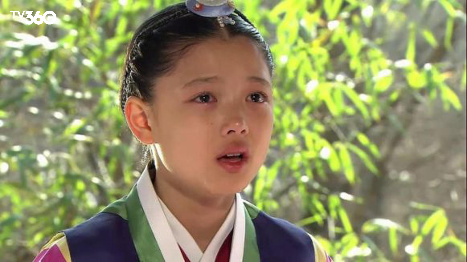 Phim nói về sự nỗ lực của cô gái có xuất thân thấp hèn đến khi trở thành hoàng hậu