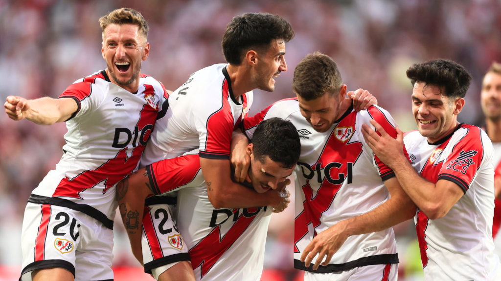 roma-vs-udinese-00h00-ngay-10-11-thumb