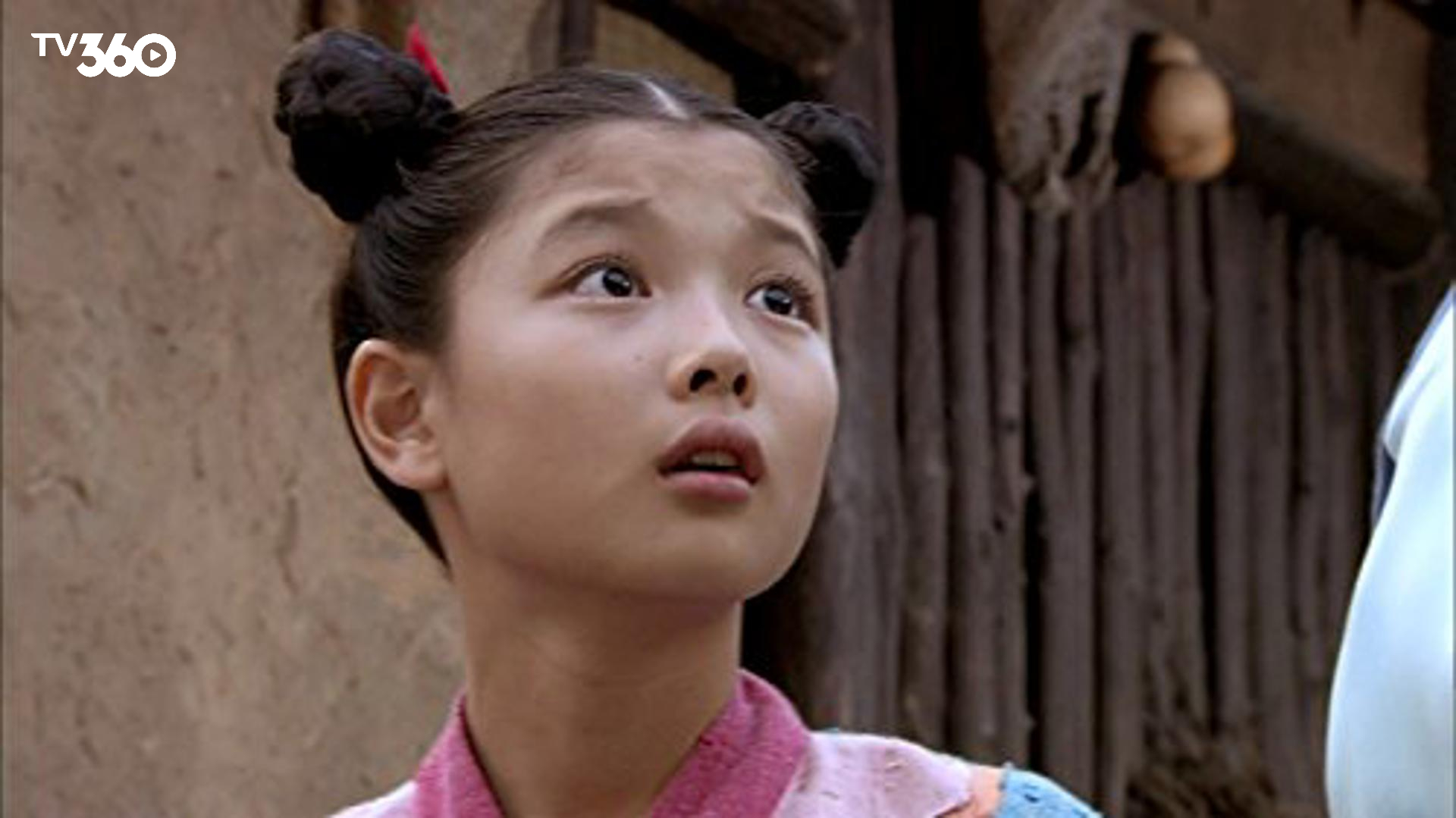 Kim Yoo Jung thể hiện xuất sắc hình ảnh cô bé vừa ngây thơ vừa có sự trưởng thành