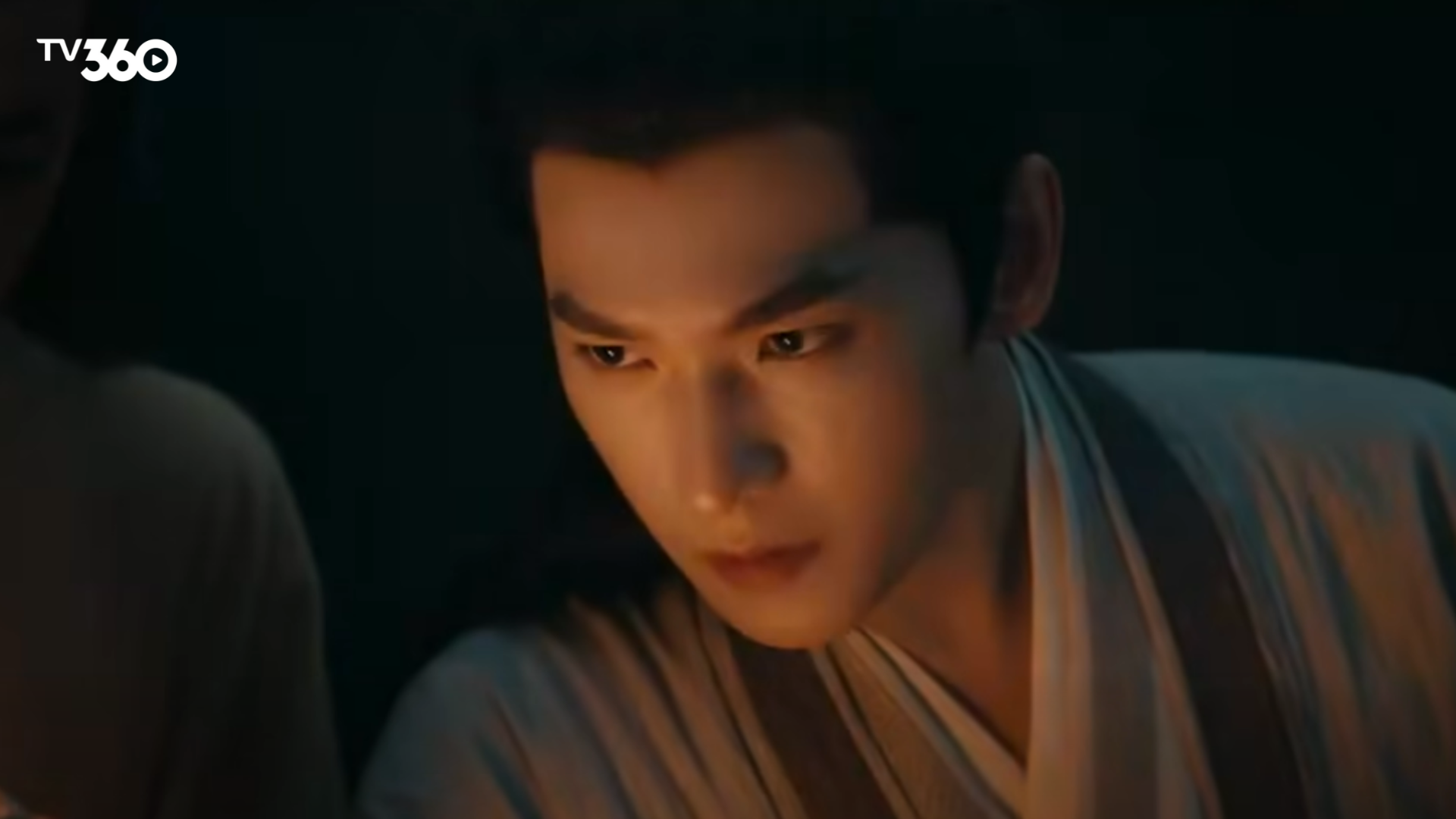 Khoảnh khắc giao duyên tại sơn quán giữa hai con người từ hai thế giới khác nhau