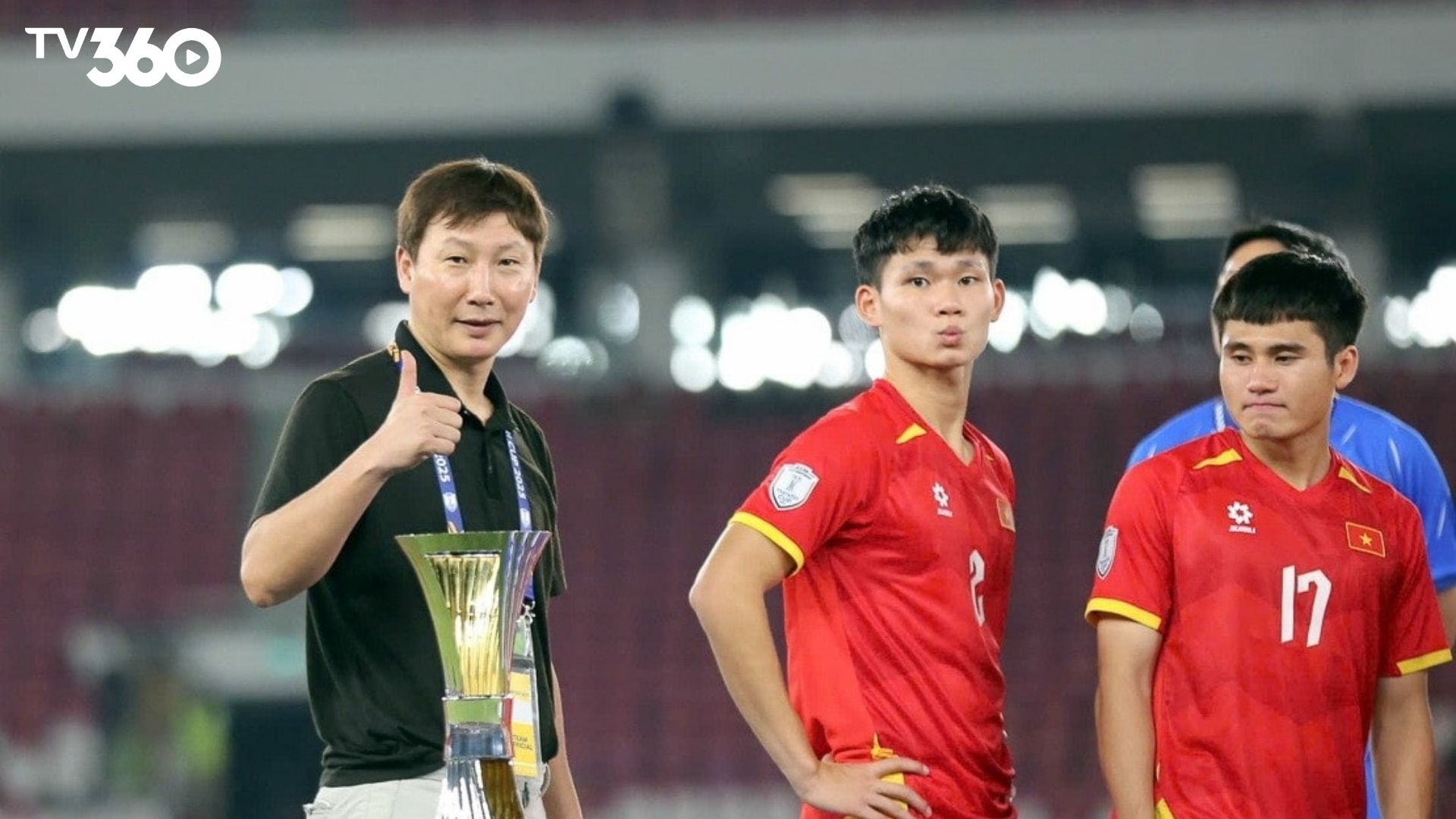 Thầy trò HLV Kim Sang-sik đã dành chiến thắng thuyết phục trước sự chứng kiến của hàng vạn CĐV