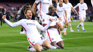 barcelona-vs-frankfurt-03h00-ngay-10-12-thumb