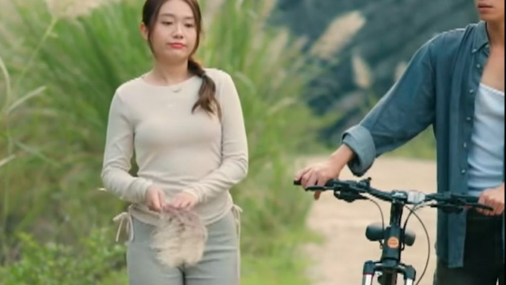 Bộ ba Tú, Viễn và Ngân đã cùng nhau trải qua nhiều hiểm nguy để tìm ra bằng chứng quan trọng hạ bệ kẻ phản diện