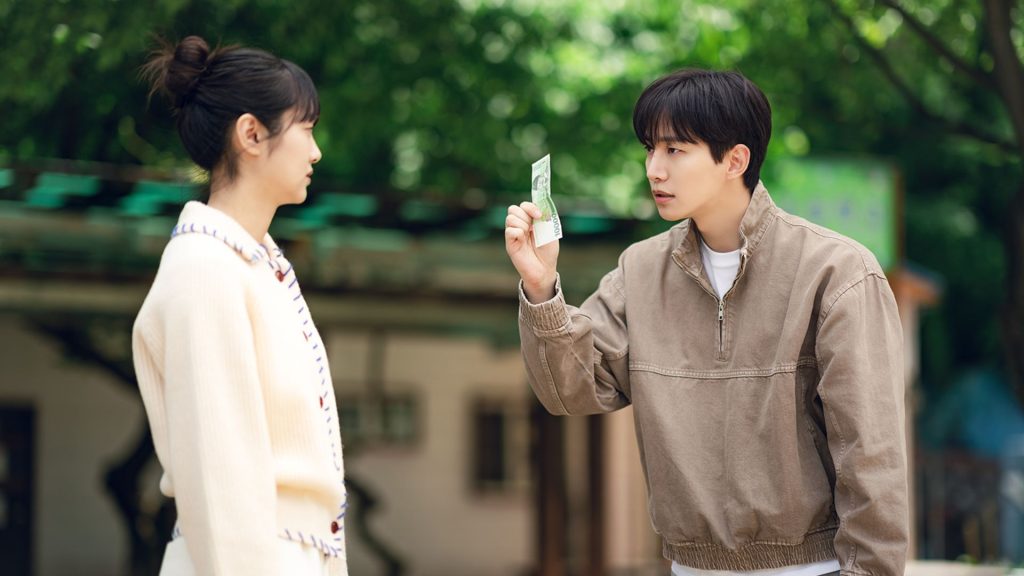 Cashero: Lee Jun Ho hóa thân "siêu anh hùng” độc nhất vô nhị