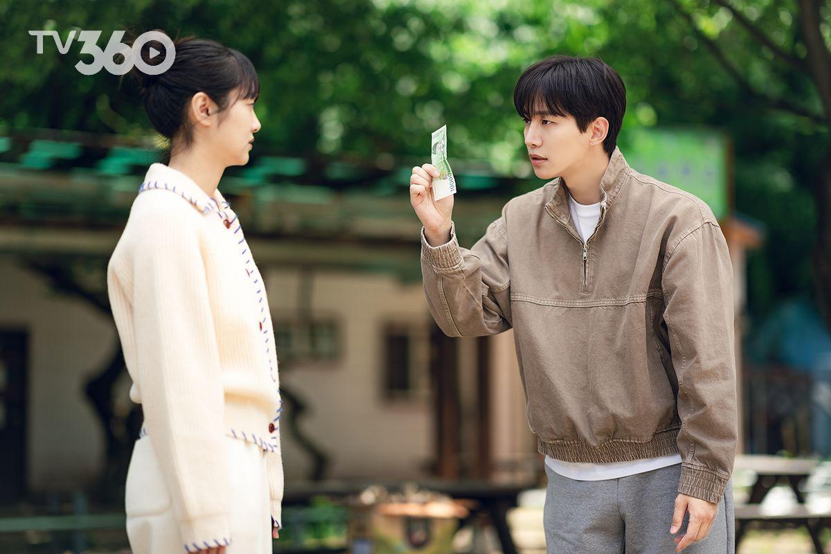 Kang Sang Woong là anh hùng phải trả giá bằng từng đồng