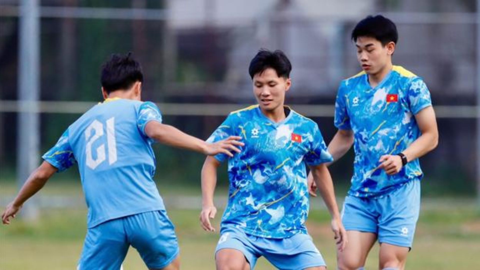 Lê Viktor sở hữu phong cách chơi bóng đậm chất châu Âu