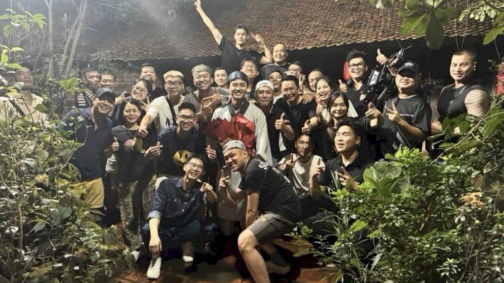 Đồng hồ đếm ngược tập 1: Món quà từ hư vô và khởi đầu của vòng xoáy định mệnh