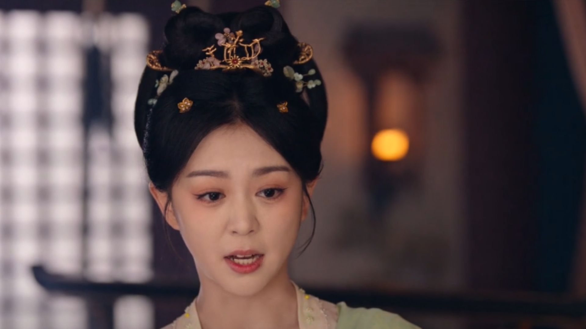 Vi Thao giải mã mật thư và đối mặt sát thủ tại tửu quán