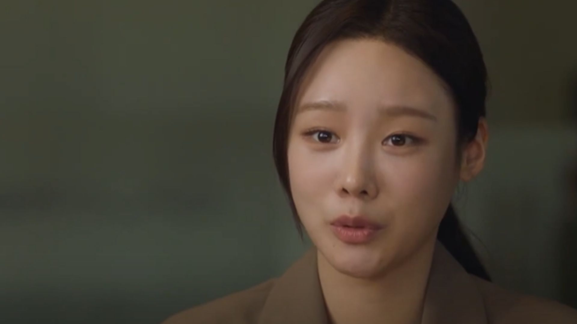 Nhân vật chính nhận được sự ủng hộ nhiệt tình từ cử tri và những người cộng sự cũ sau màn phản công ngoạn mục