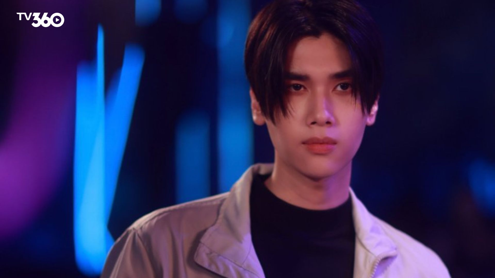 Dunk hóa thân Khamin lạnh lùng sắc bén, dần rung động trước Jade