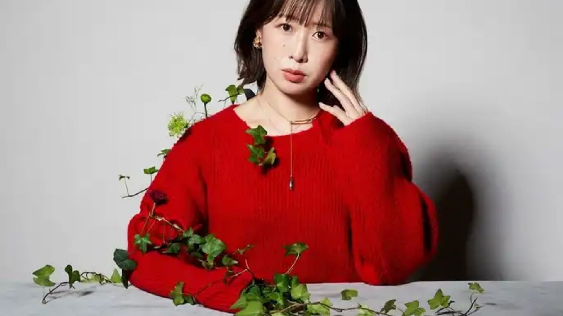 Karina sững sờ khi bắt gặp Niki Yumi đang phục vụ tại tiệm mì ramen sau khi tuyên bố tuyệt giao