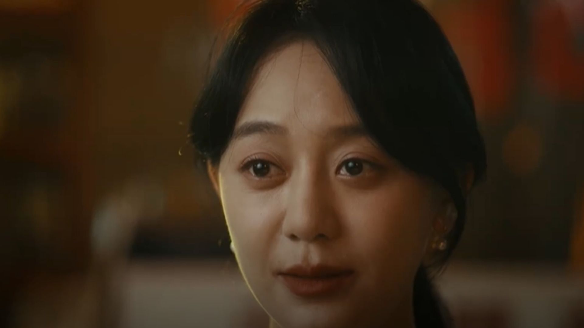 Trương Triệu Uyên tập trung tối đa cho buổi ra mắt sản phẩm drone mới