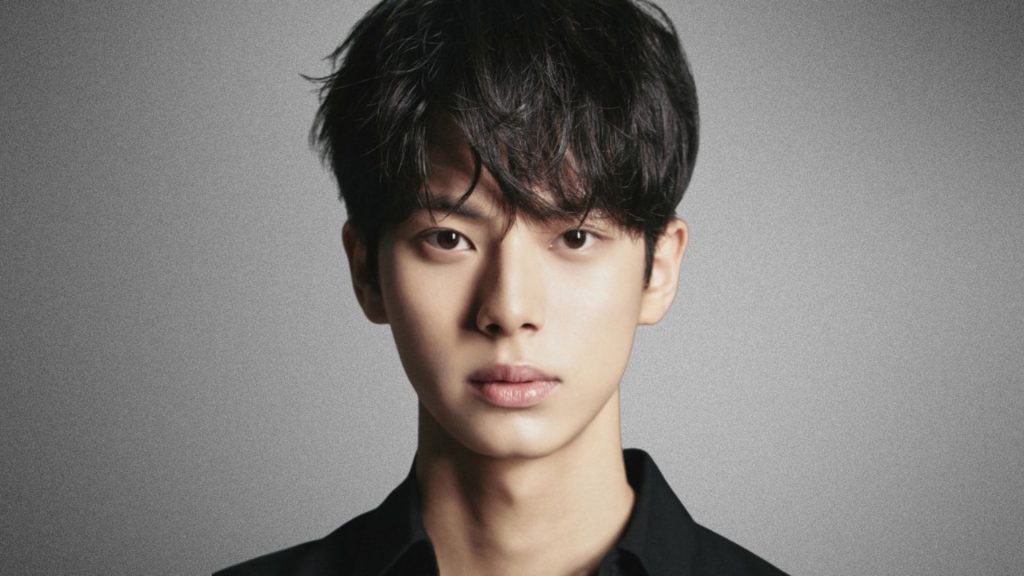 Lee Chae-min bắt đầu sự nghiệp với những bước đi chậm nhưng chắc chắn