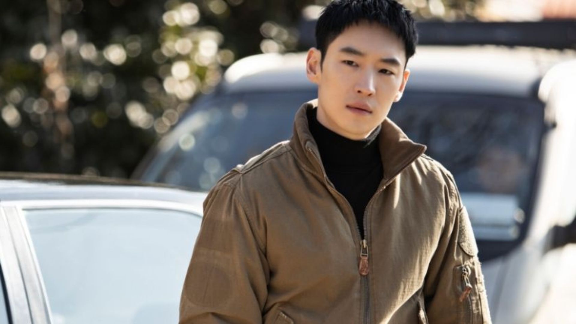 Lee Je Hoon trở thành một trong những diễn viên bảo chứng chất lượng