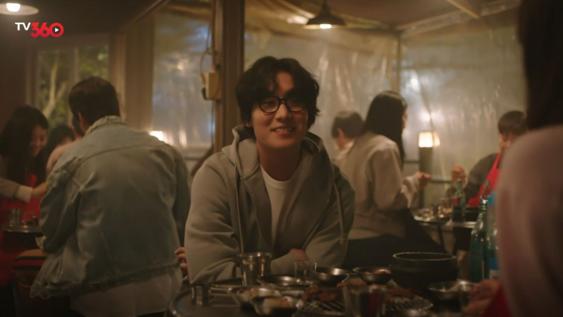 Seo Jun Gyeong bàng hoàng khi quá khứ đột ngột tìm về giữa lúc cô ở bên Ju Do Hyeon