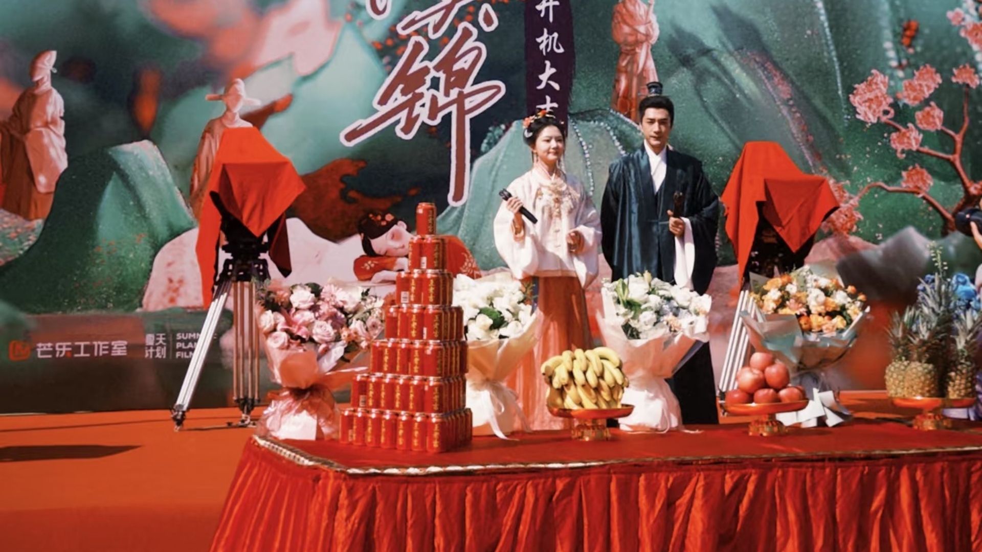 Giữa những toan tính trạch đấu, Cố Cẩm Triều bắt đầu hành trình làm chủ vận mệnh của chính mình