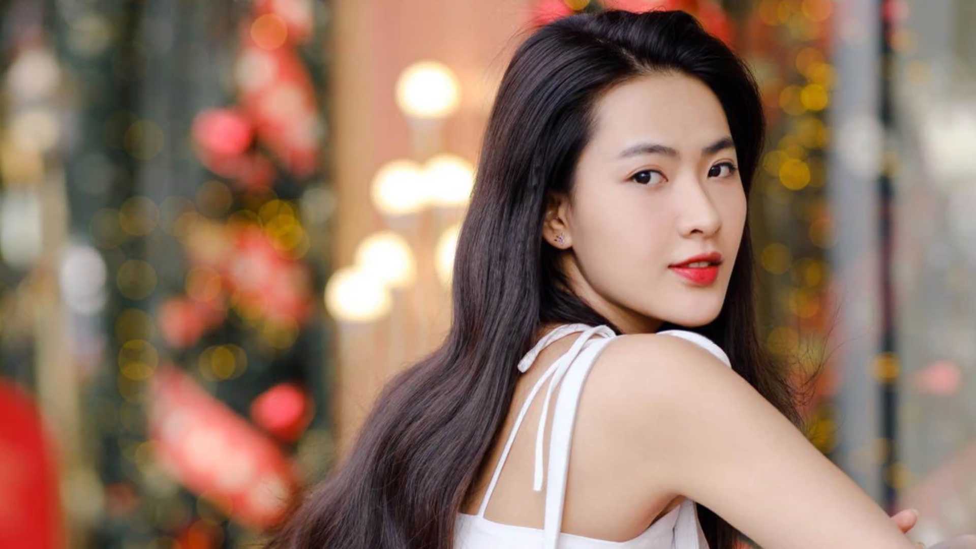 Minh Trang hóa thân nữ quân nhân điềm tĩnh, trí tuệ và thầm lặng