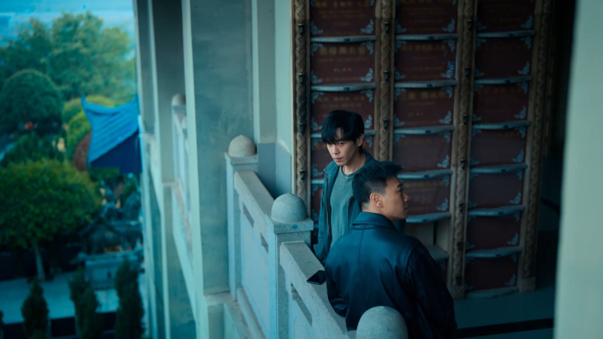 Cao Phong âm thầm theo dõi mọi biến động tâm lý của Lý Hồng Nguyệt nhằm tìm ra kẽ hở trong lời nói dối