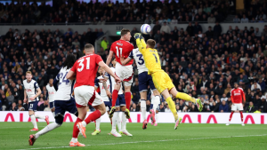 nottingham-forest-vs-tottenham-21h00-ngay-14-12-thumb