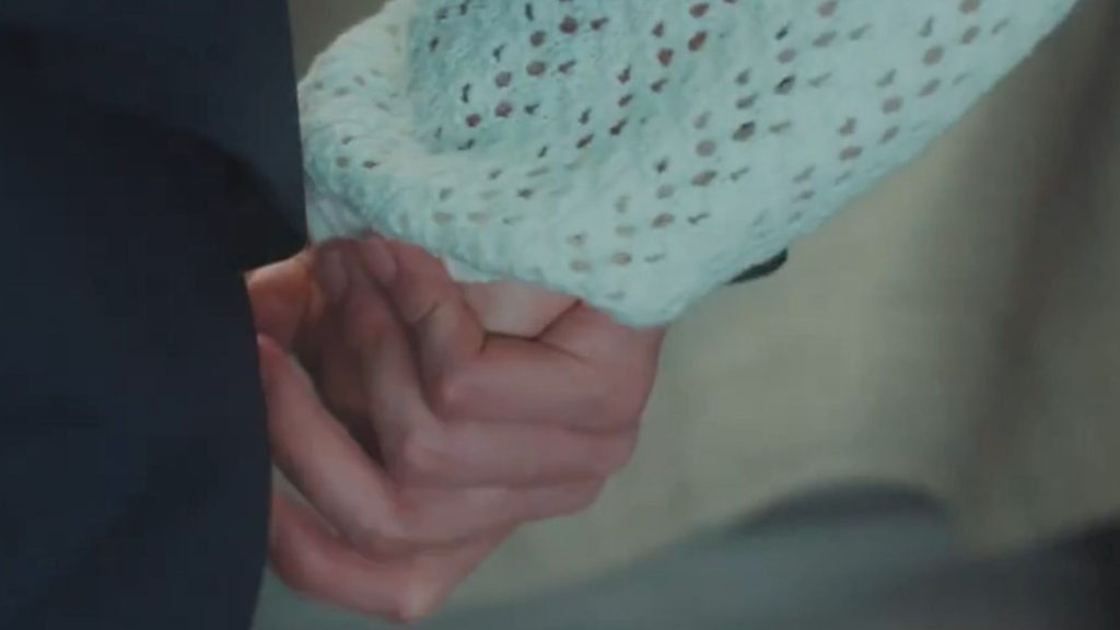 Nụ hôn bùng nổ (Dynamite Kiss) Tập 11: Hẹn hò trong bóng tối, sóng gió từ chị gái