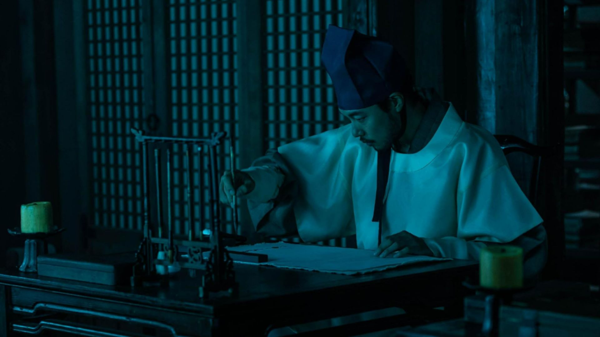 Đấu trí căng thẳng trong phim Đêm hoang tàn