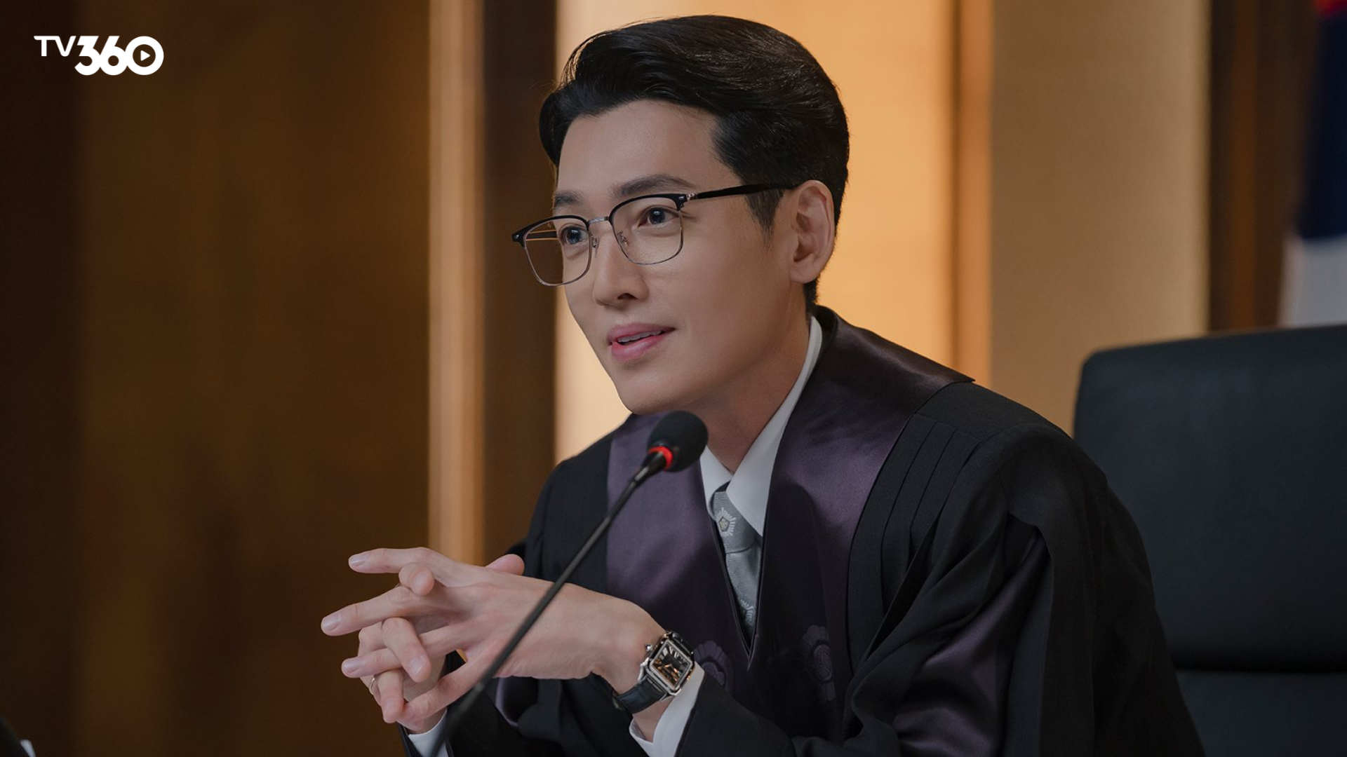 Kang David là thẩm phán thực dụng bước vào hành trình đổi thay