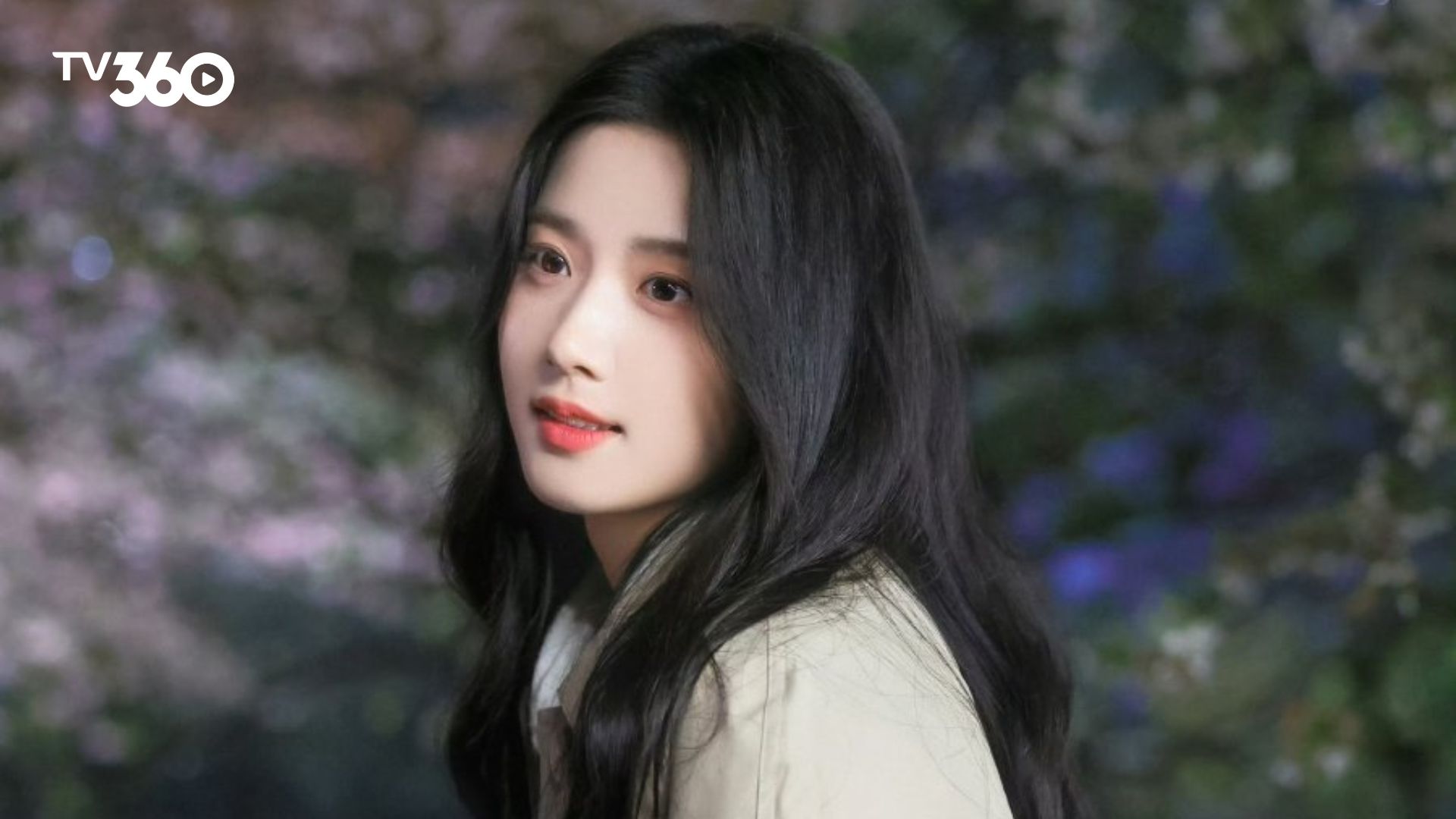 Lư Dục Hiểu hóa thân Hồ Tu mong manh nhưng đầy khao khát yêu thương