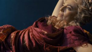 Spartacus: Gia Tộc Ashur (House of Ashur) tập 6: Máu đổ trên "Vùng đất thiêng" và ván bài sinh tử với Caesar