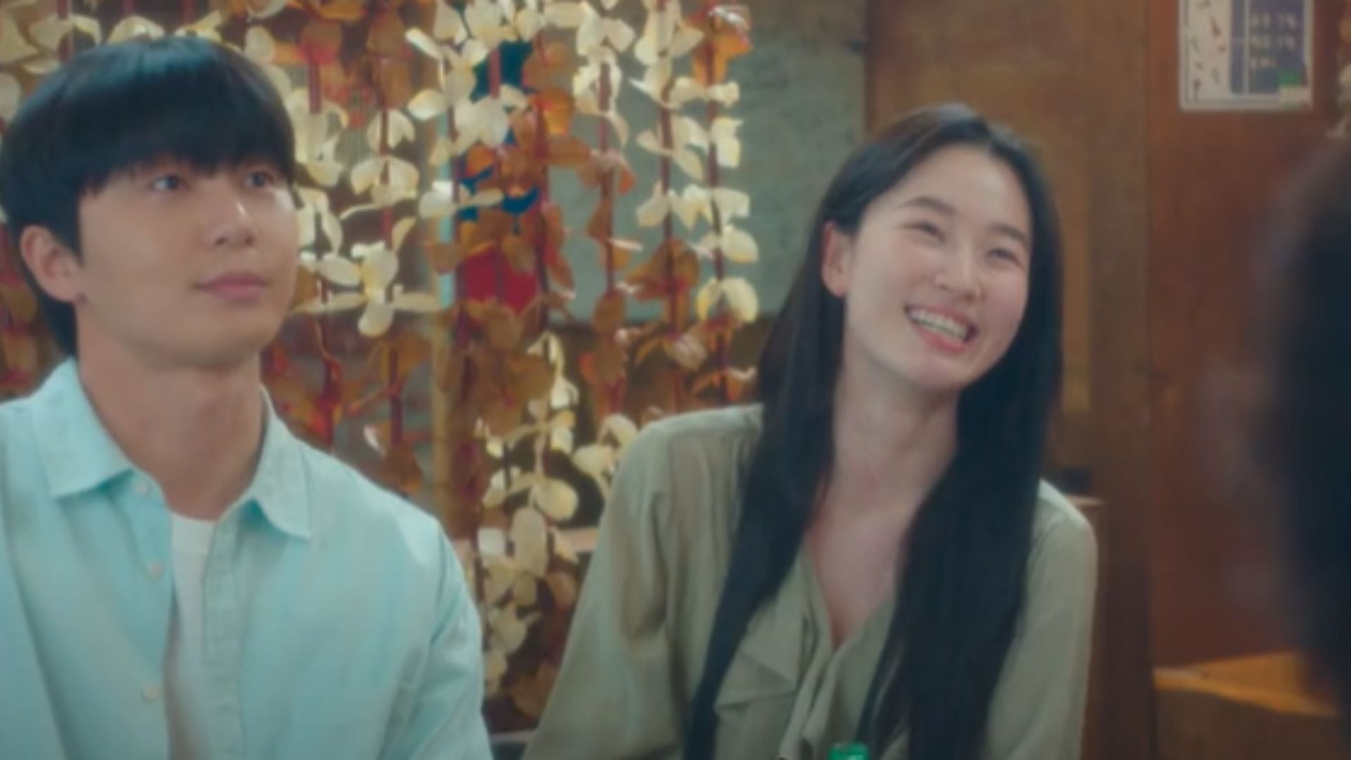 Haruki và Yuna trao nhau lời thề nguyện bền chặt bất chấp những thử thách về khoảng cách địa lý trong tương lai