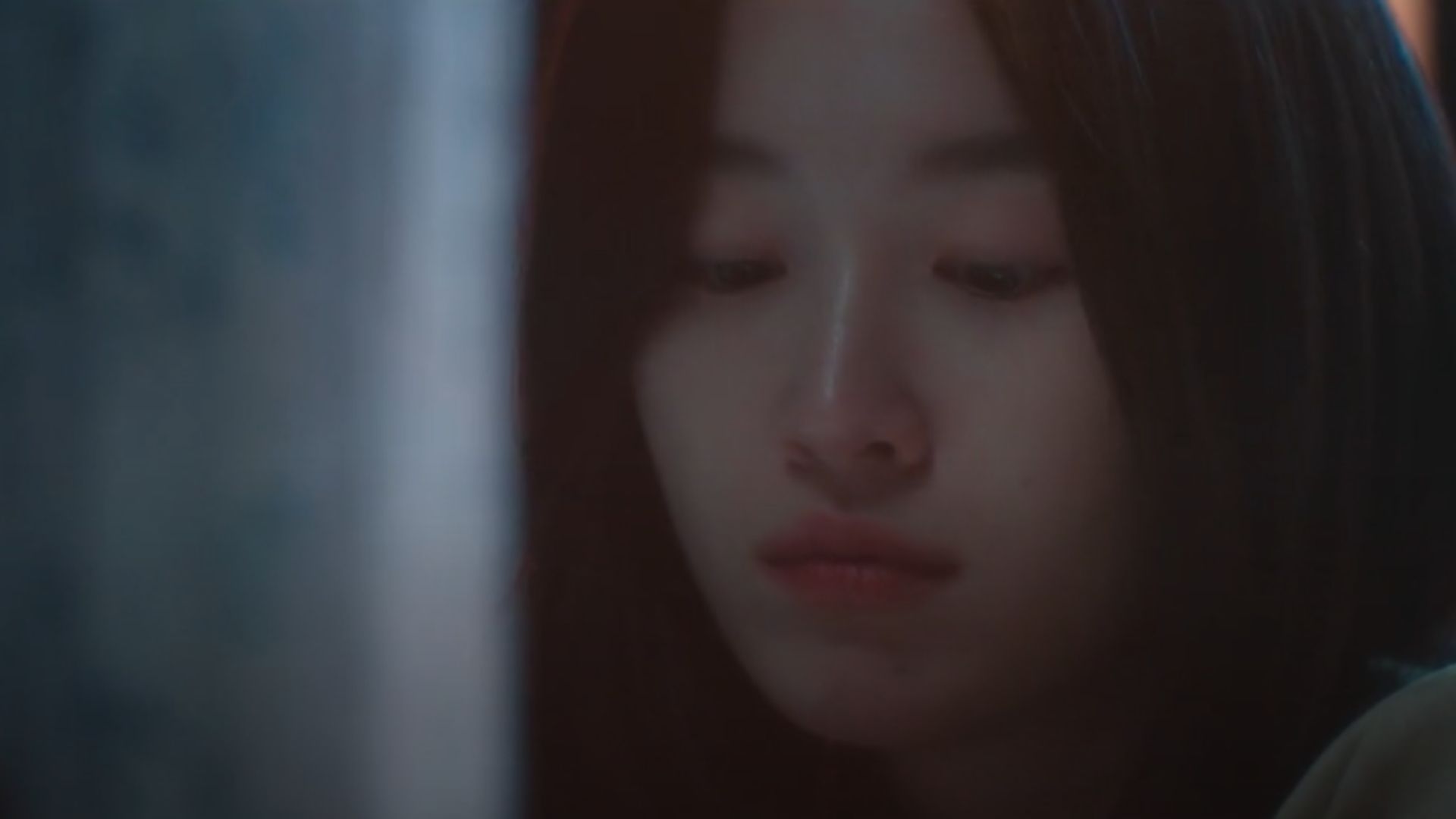 Khi quá khứ ùa về, liệu Haruki có đủ can đảm để nắm lấy bàn tay đang chìa ra của Yuna?