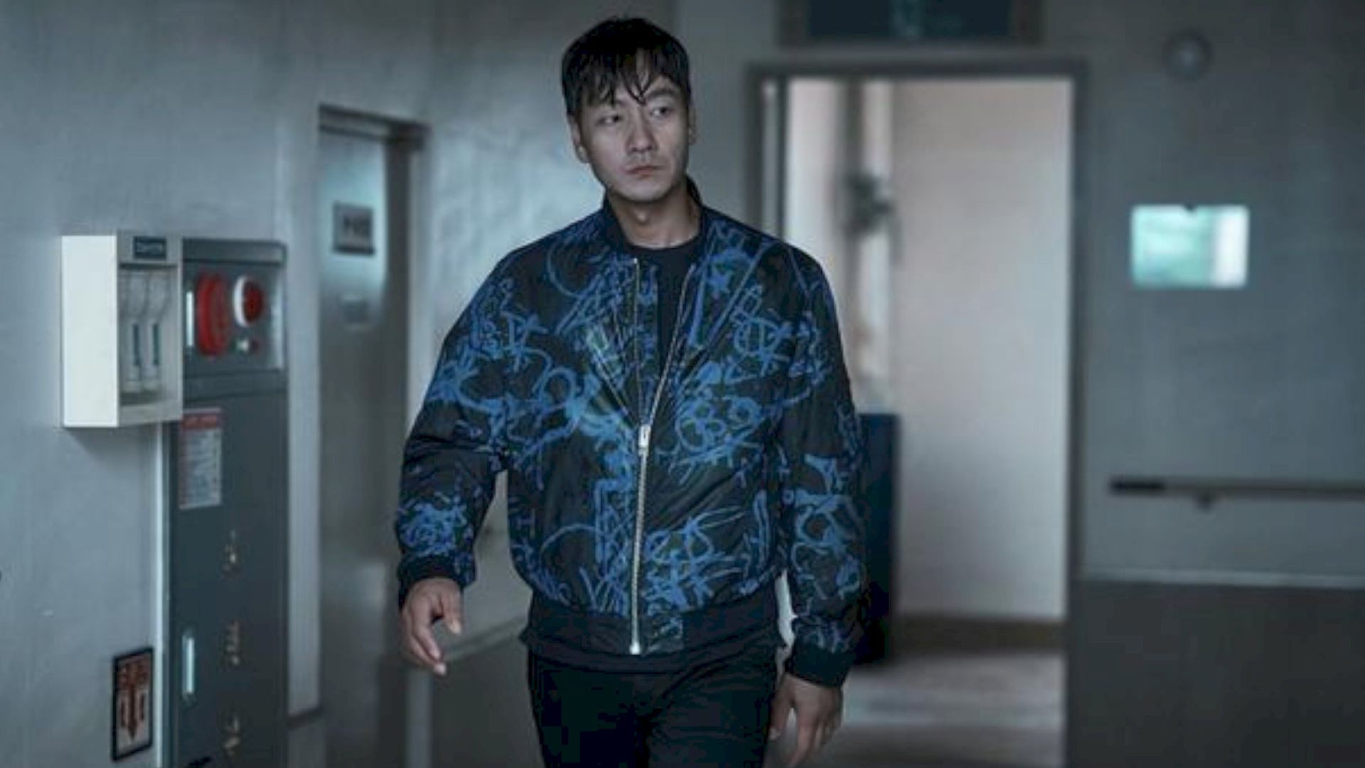 Hee Jo là người hùng nguy hiểm, bí ẩn và luôn gây áp lực