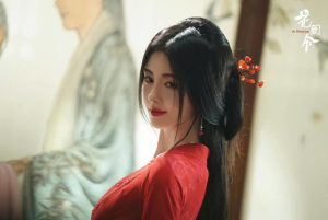 Tạo hình vừa lôi cuốn vừa mạnh mẽ của Cúc Tịnh Y trong Vạn Hoa Thế Giới