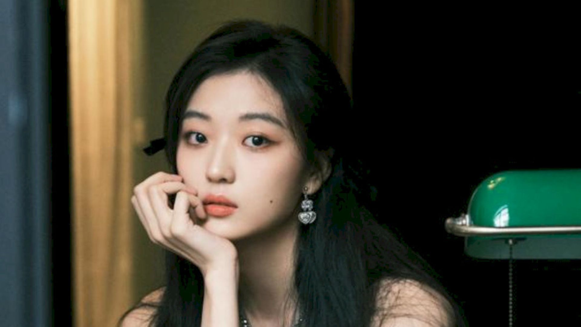 Tôn Thiên hóa thân Hạ Tuyết, mối tình đầu định mệnh đầy ám ảnh