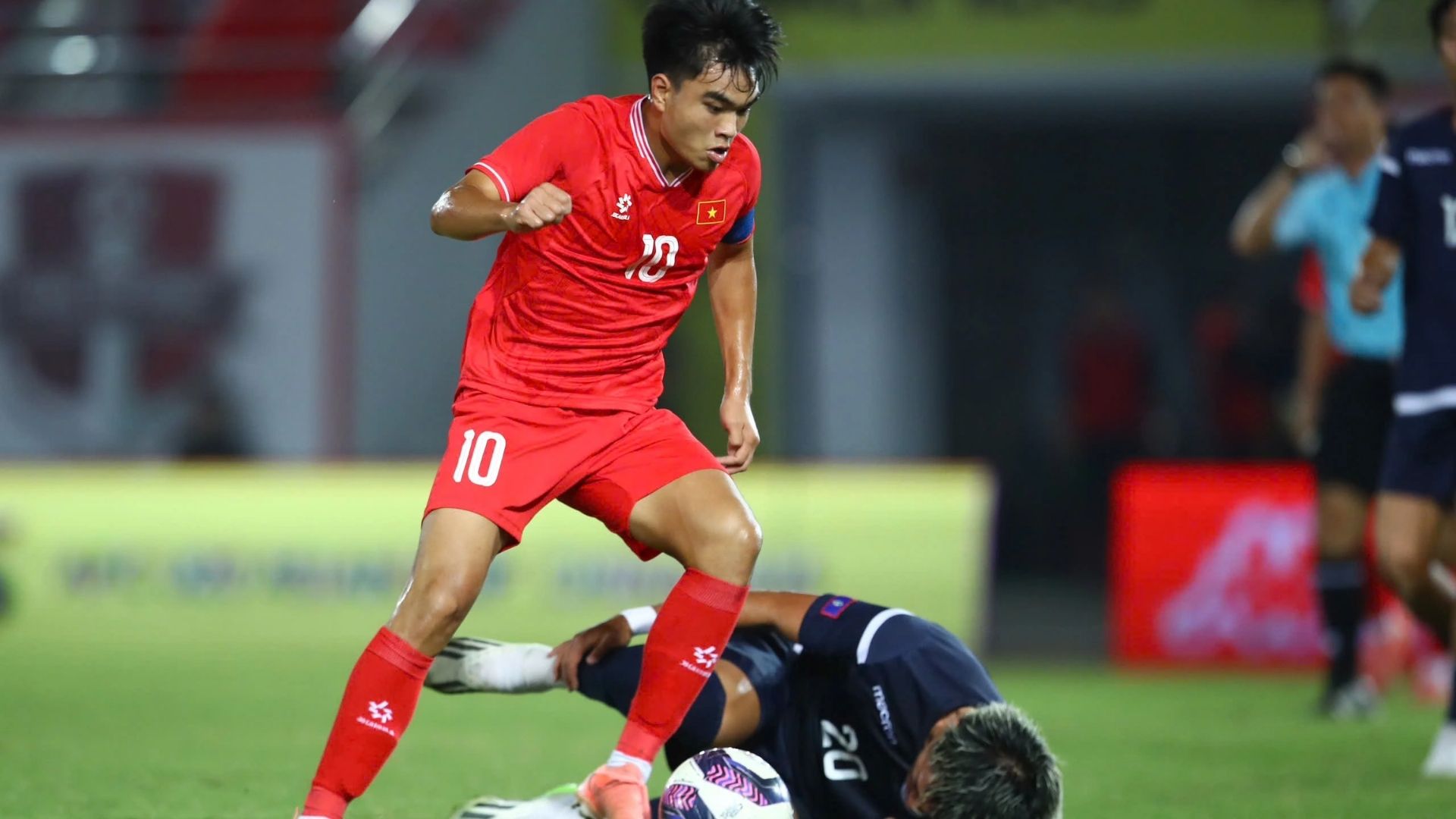 Tiền đạo Nguyễn Công Phương 