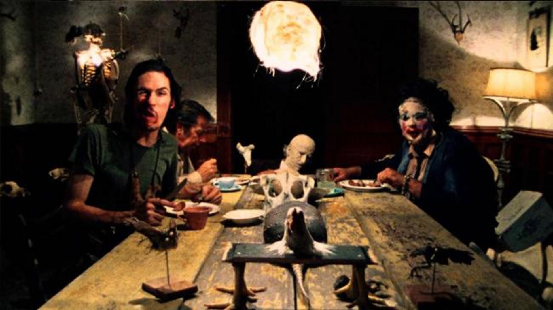 Cơn ác mộng kinh hoàng với tiếng cưa máy gầm rú đã trở thành nỗi ám ảnh của nhiều thế hệ.