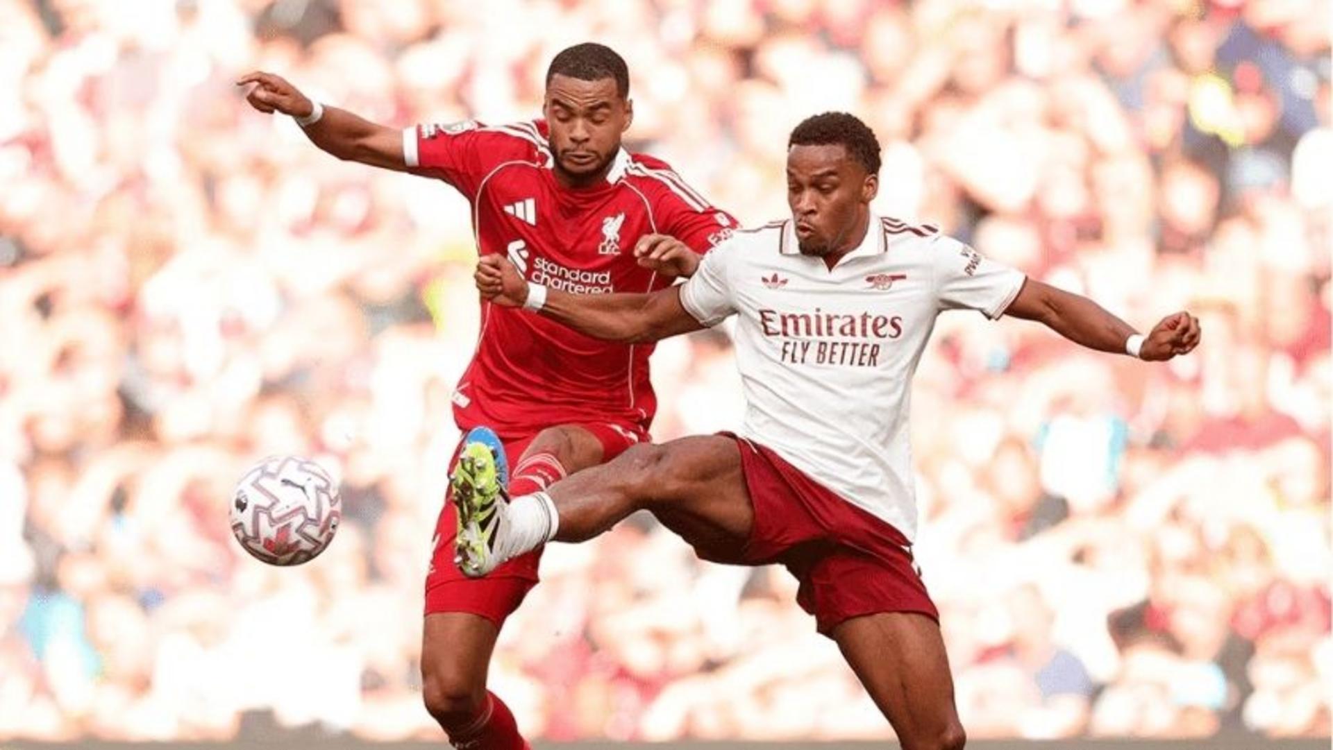 Trận chiến vô cùng kịch tính chuẩn bị diễn ra giữa Arsenal và Liverpool