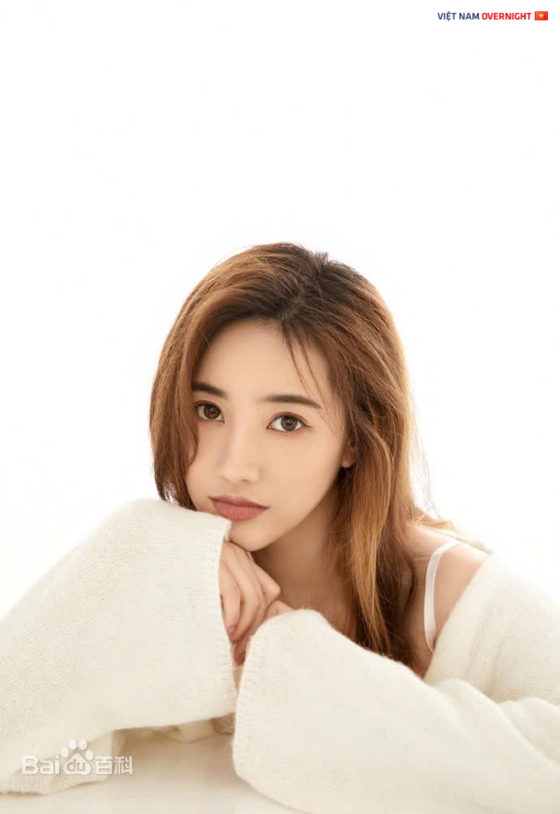 Nữ diễn viên Bạch Hân Di nổi tiếng trên màn ảnh Hoa Ngữ