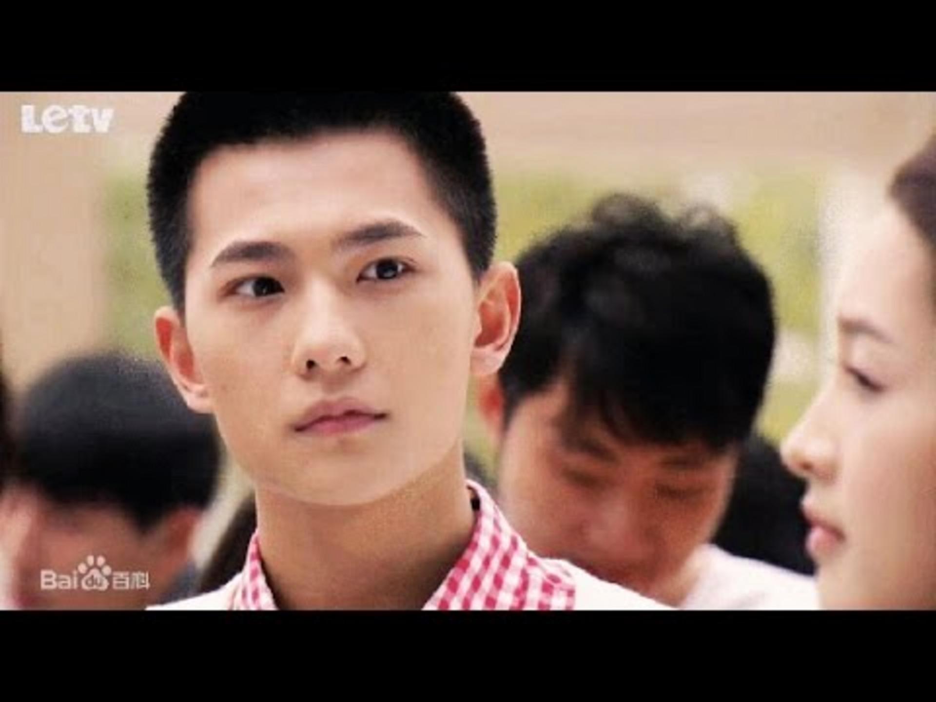 Mối tình đơn phương thầm lặng và sự hy sinh cao cả của chàng công tử si tình.