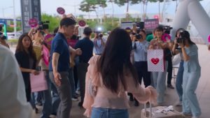 Can This Love Be Translated? tập 4: Ju Ho Jin và Cha Mu Hee trải qua đêm định mệnh tại vùng ngoại ô và sự thấu hiểu không cần lời nói