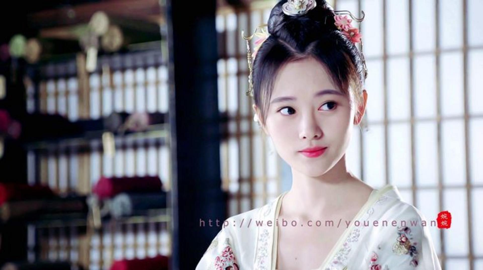 Cuộc đấu trí nghẹt thở giữa công lý và những bí ẩn ma mị chốn kinh kỳ.